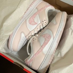 Womens Nike Dunk Low Pink Paisley 2023